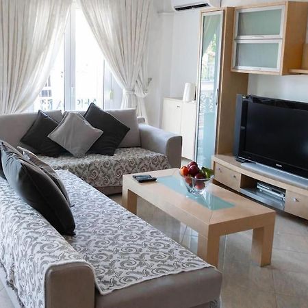 2 Bedroom Holiday Flat, Renovated, In The Centre Asprovalta Esterno foto