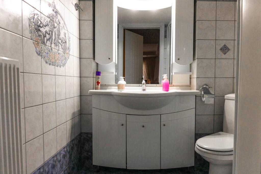 2 Bedroom Holiday Flat, Renovated, In The Centre Asprovalta Esterno foto