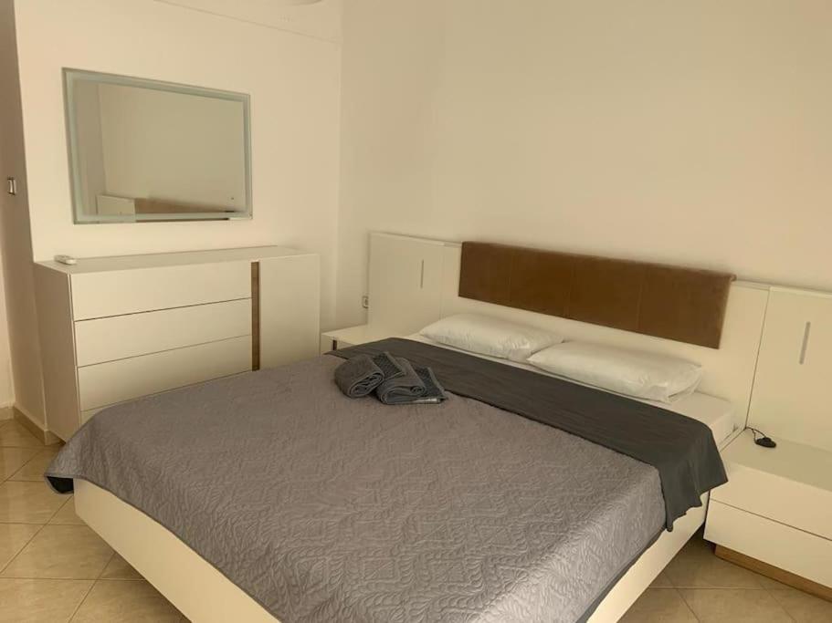 2 Bedroom Holiday Flat, Renovated, In The Centre Asprovalta Esterno foto