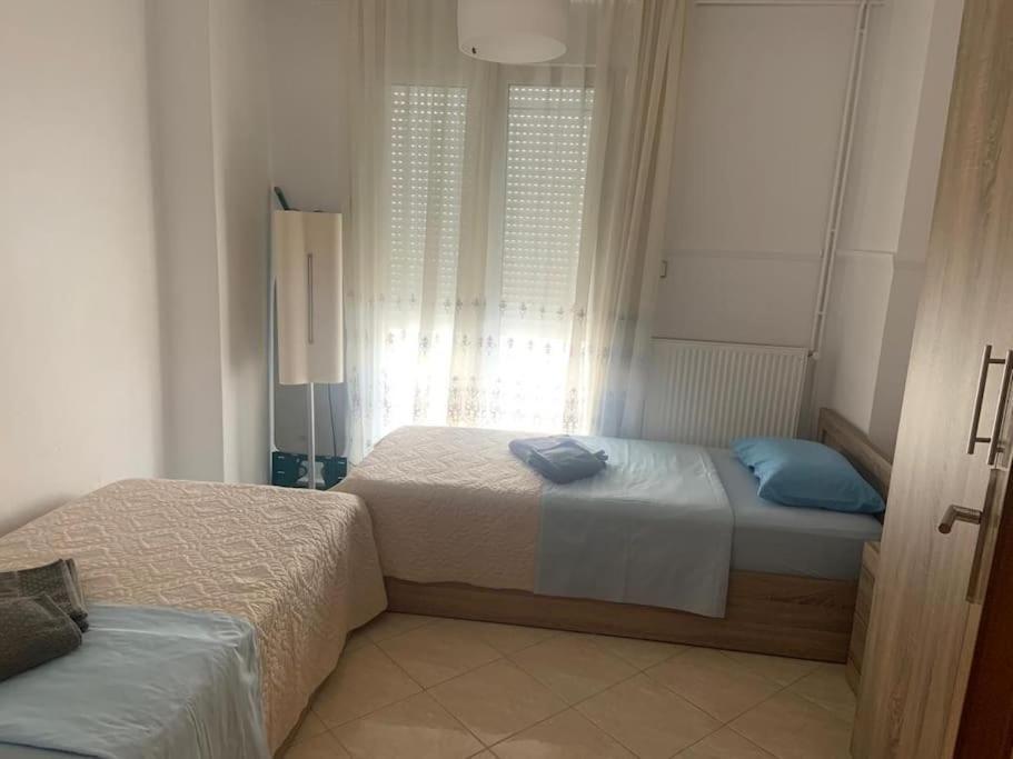 2 Bedroom Holiday Flat, Renovated, In The Centre Asprovalta Esterno foto