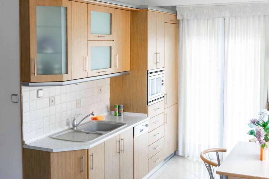 2 Bedroom Holiday Flat, Renovated, In The Centre Asprovalta Esterno foto